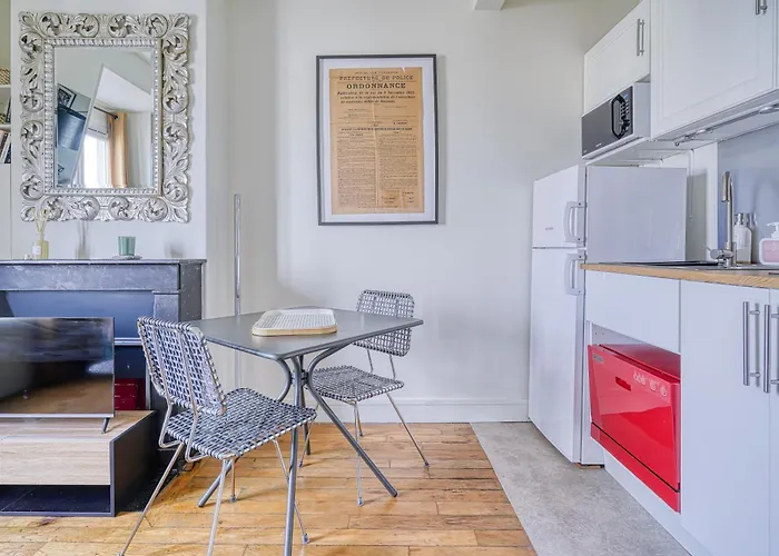 Sous Les Toits Du Pere Lachaise Apartamento *