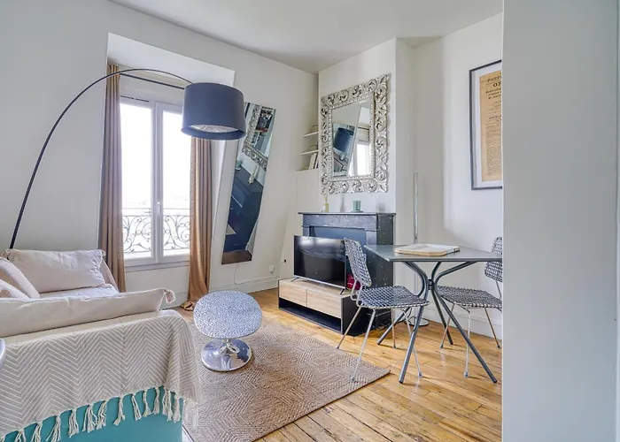 Sous Les Toits Du Pere Lachaise Apartamento *